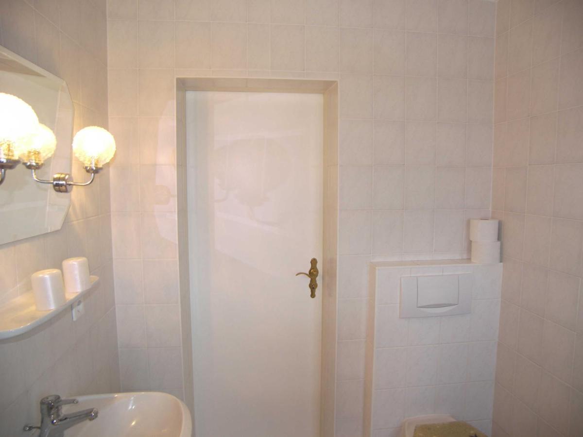 Ferienhaus Alice 10 Gehminuten Vom Strand Entfernt Ostseebad Heringsdorf Exterior foto