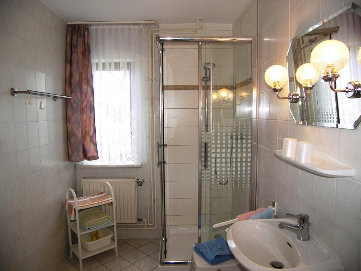 Ferienhaus Alice 10 Gehminuten Vom Strand Entfernt Ostseebad Heringsdorf Exterior foto
