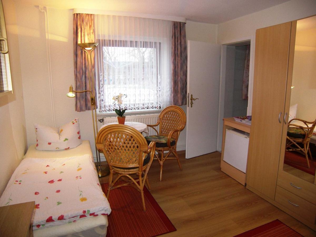 Ferienhaus Alice 10 Gehminuten Vom Strand Entfernt Ostseebad Heringsdorf Exterior foto