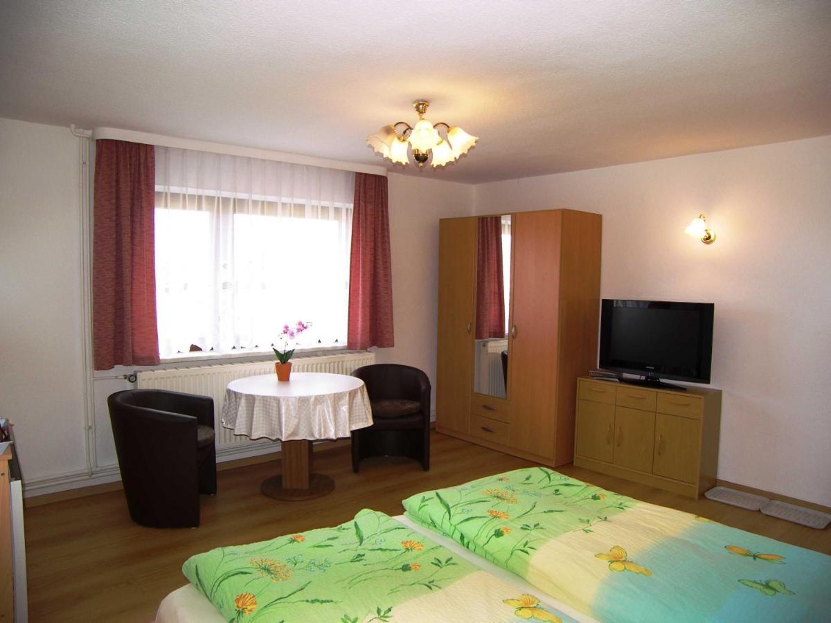 Ferienhaus Alice 10 Gehminuten Vom Strand Entfernt Ostseebad Heringsdorf Exterior foto