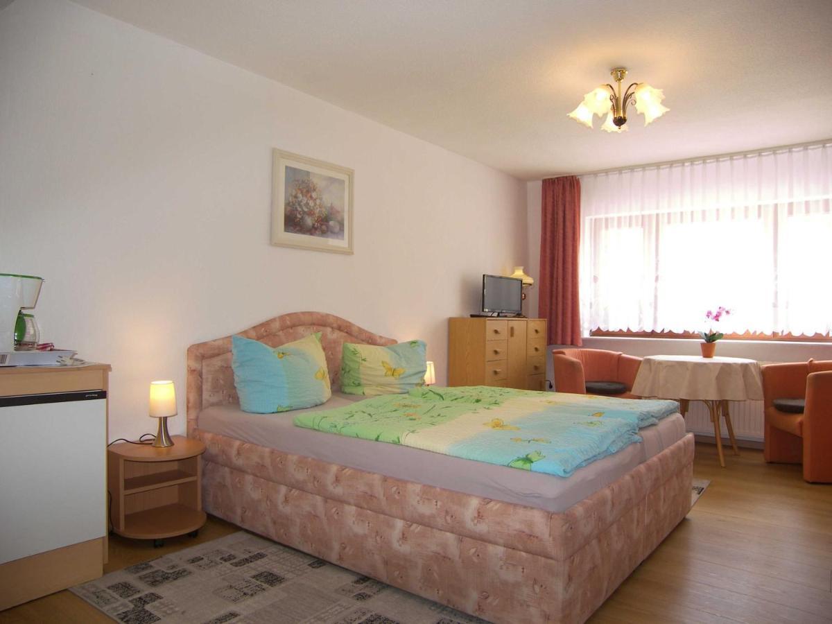 Ferienhaus Alice 10 Gehminuten Vom Strand Entfernt Ostseebad Heringsdorf Exterior foto