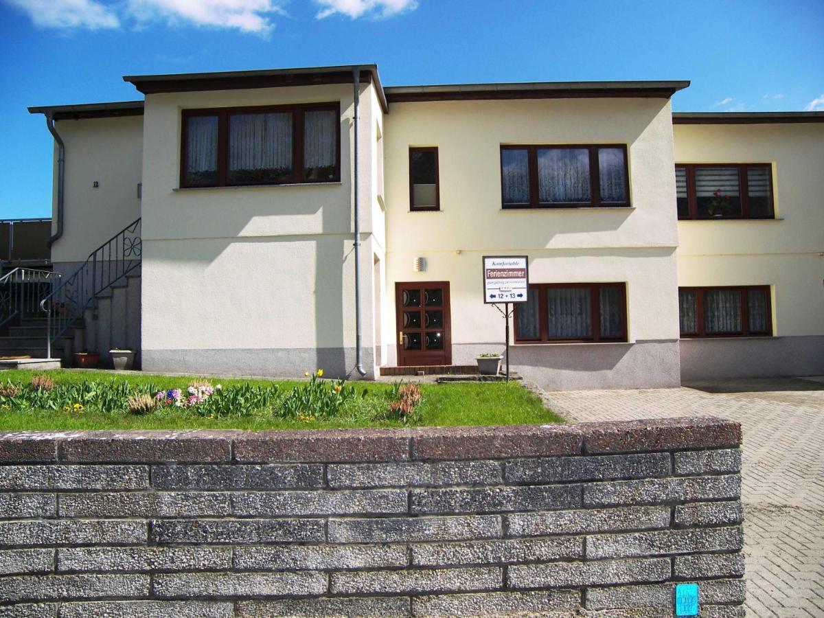 Ferienhaus Alice 10 Gehminuten Vom Strand Entfernt Ostseebad Heringsdorf Exterior foto