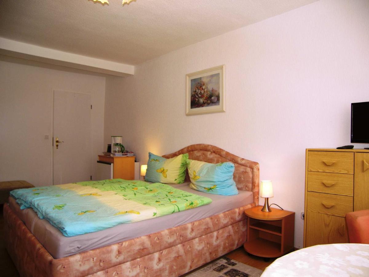 Ferienhaus Alice 10 Gehminuten Vom Strand Entfernt Ostseebad Heringsdorf Exterior foto